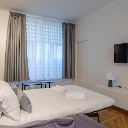 Duomo-Porta VeneziaLuxury Wifi E Netflix Apartment Milan Luaran gambar