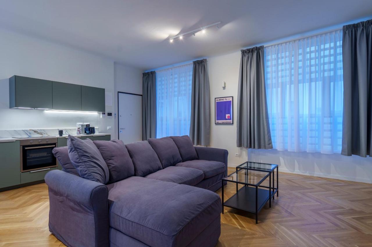 Duomo-Porta VeneziaLuxury Wifi E Netflix Apartment Milan Luaran gambar