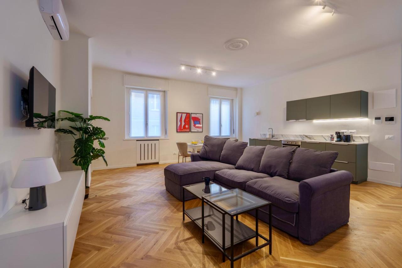 Duomo-Porta VeneziaLuxury Wifi E Netflix Apartment Milan Luaran gambar